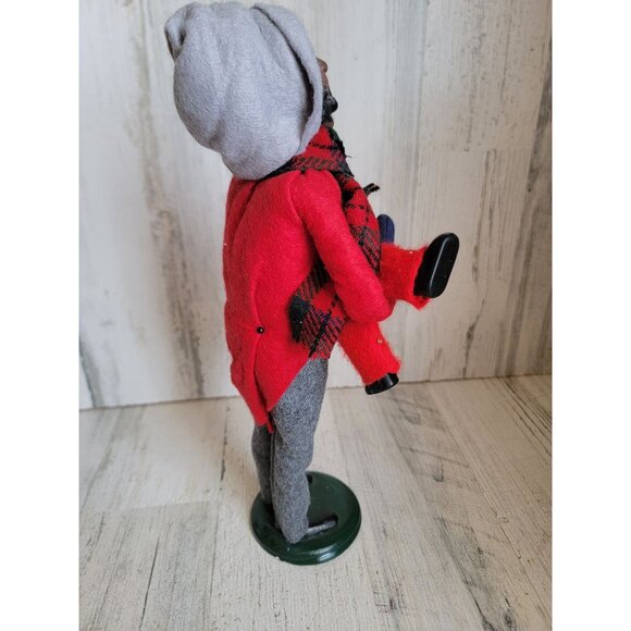 Byers Choice caroler man kid child playing vintage Xmas home plaid - Picture 8 of 10